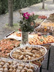 Buffet von Nurten Yolcu-Akyol